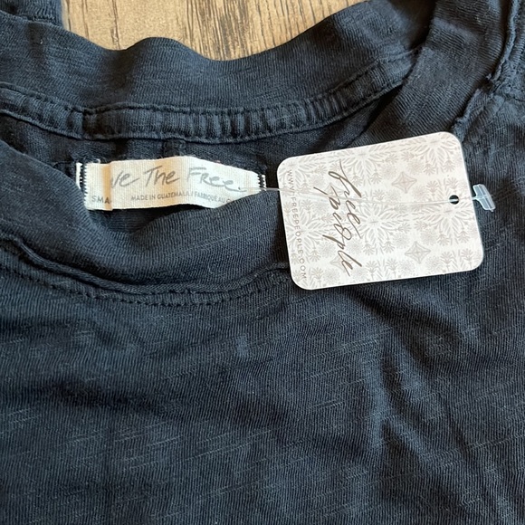 Free People We the Free Arden Tee long Sleeve Black Small NWT - Picture 6 of 7